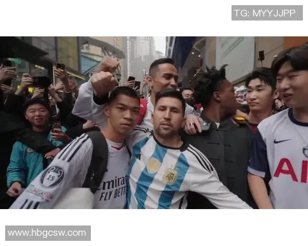 当明星偶遇足球明星时他们会如何互动和交流的趣味观察 当明星偶遇足球明星时他们会如何互动和交流的趣味观察